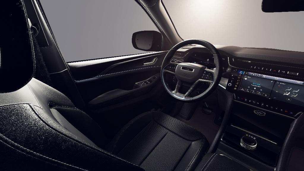 new 2026 Jeep Grand Cherokee car, priced at $43,511