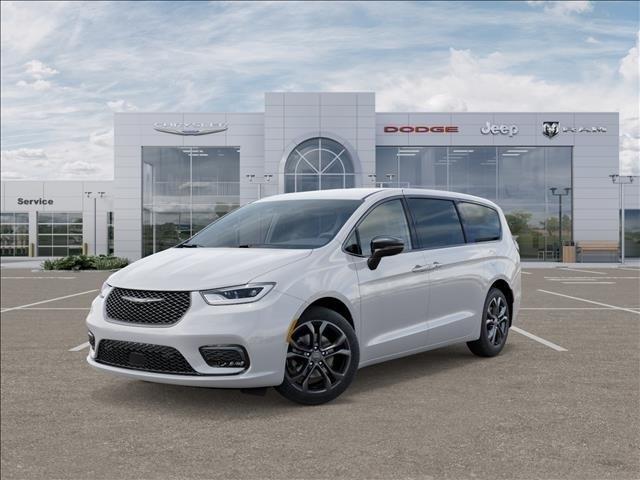 new 2026 Chrysler Pacifica car, priced at $40,819