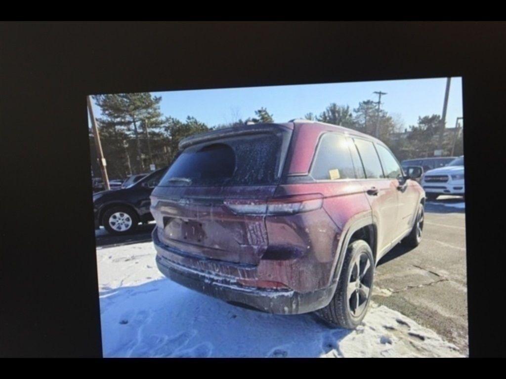 used 2023 Jeep Grand Cherokee car, priced at $33,583