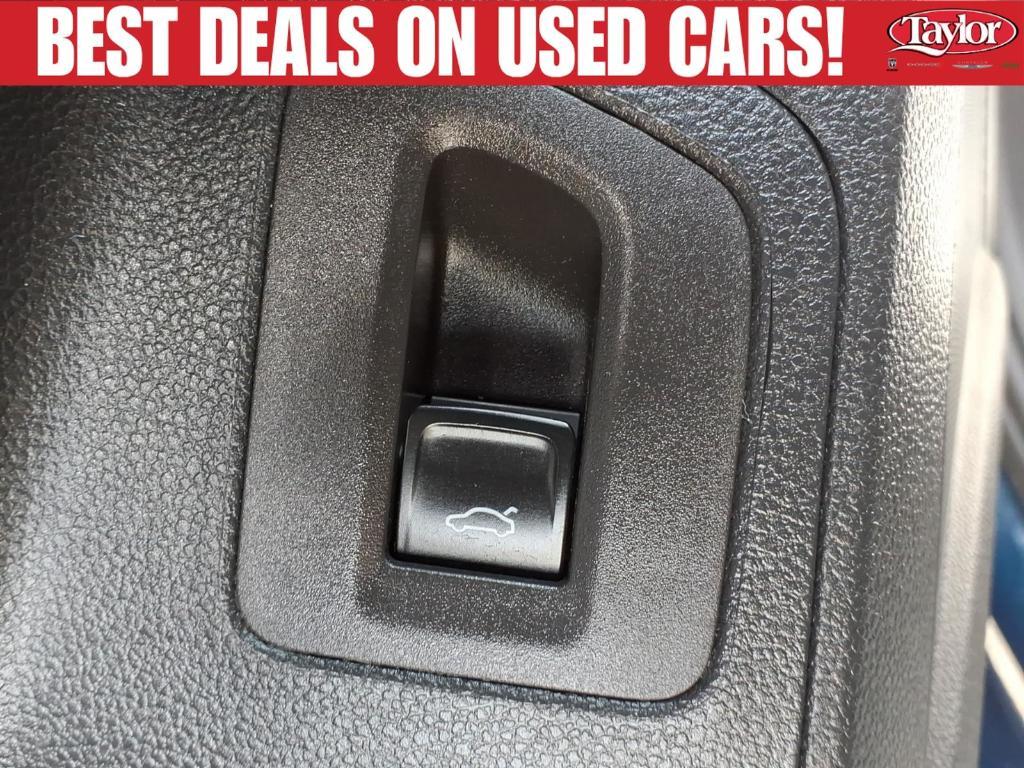 used 2023 Volkswagen Atlas car, priced at $29,266
