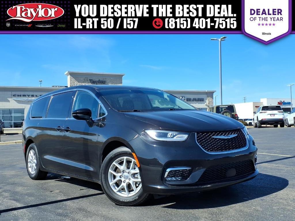 used 2023 Chrysler Pacifica car, priced at $24,024