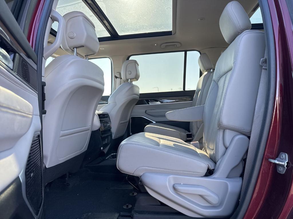 used 2022 Jeep Wagoneer car, priced at $38,951