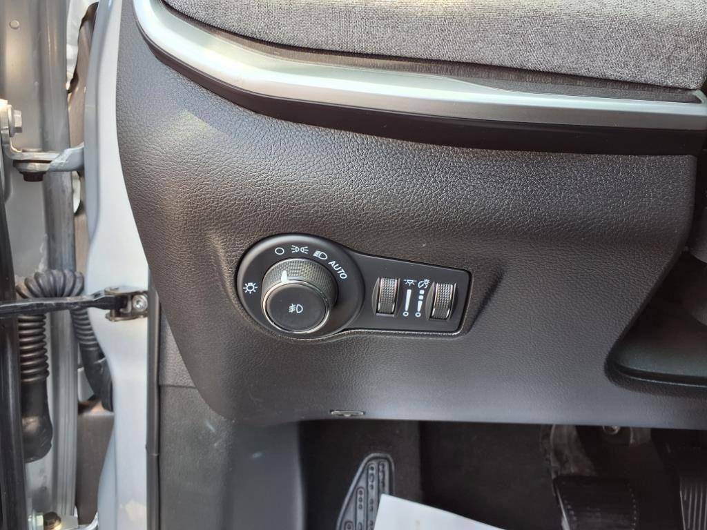 used 2024 Jeep Compass car, priced at $20,635