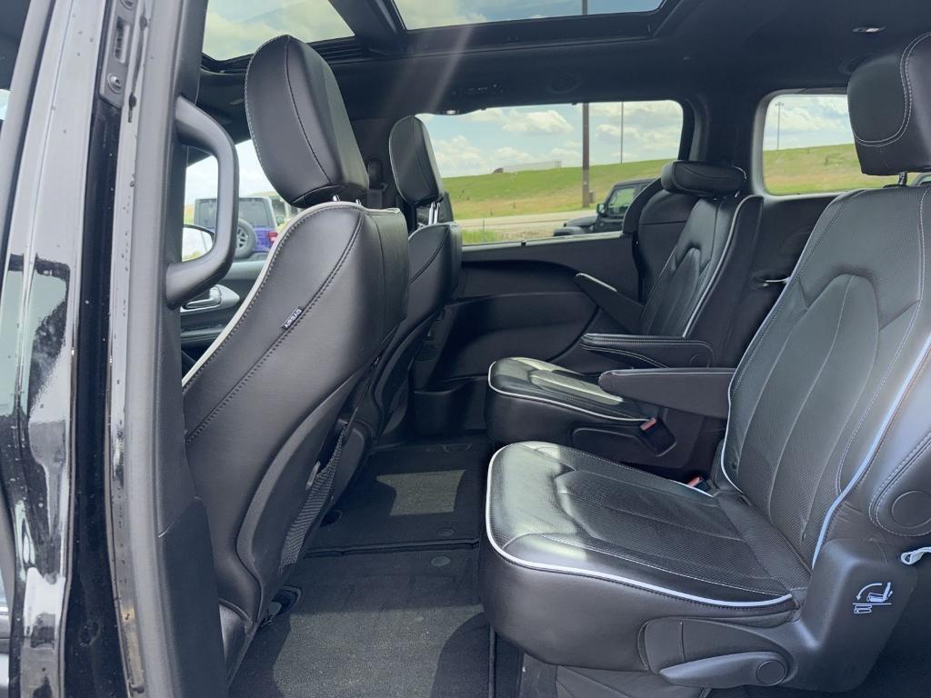 used 2025 Chrysler Pacifica car, priced at $38,731