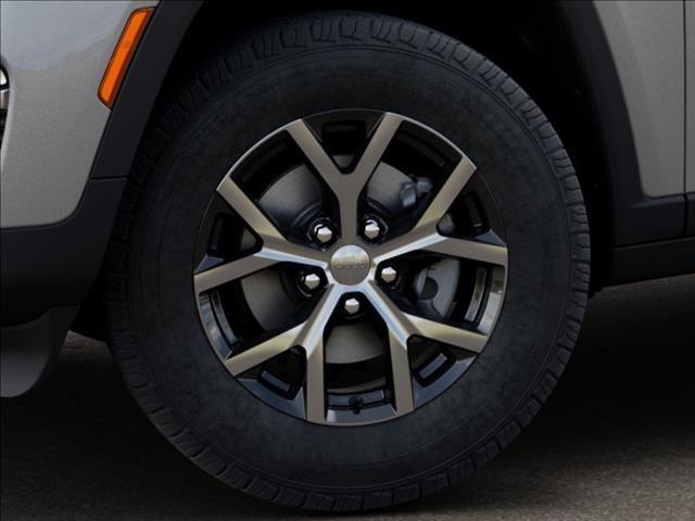 new 2025 Jeep Grand Cherokee car, priced at $40,500