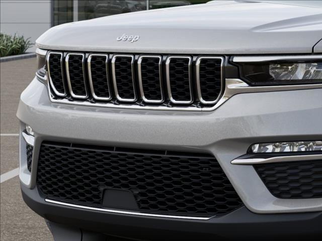 new 2025 Jeep Grand Cherokee car, priced at $40,500