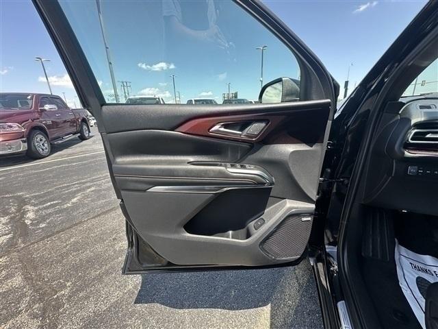 used 2024 Chevrolet Traverse car, priced at $47,806