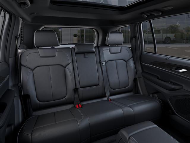 new 2025 Jeep Grand Cherokee car, priced at $44,992