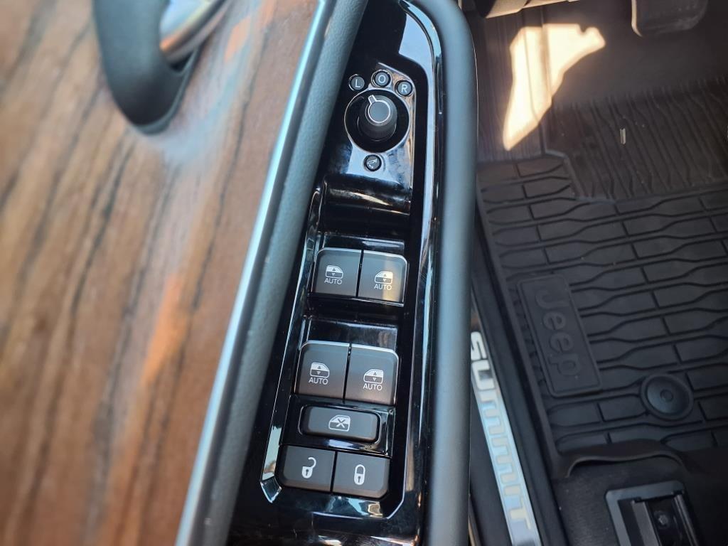 used 2023 Jeep Grand Cherokee L car, priced at $45,553