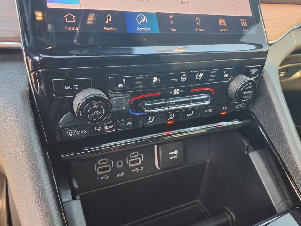 used 2023 Jeep Grand Cherokee L car, priced at $45,553