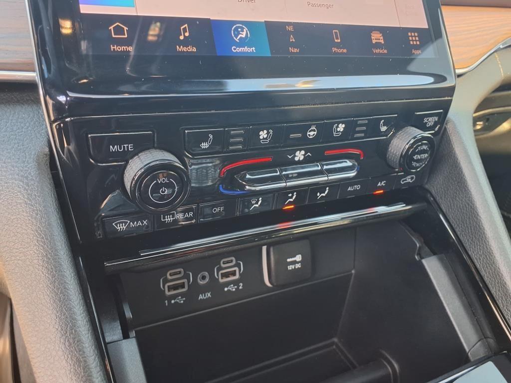 used 2023 Jeep Grand Cherokee L car, priced at $43,953