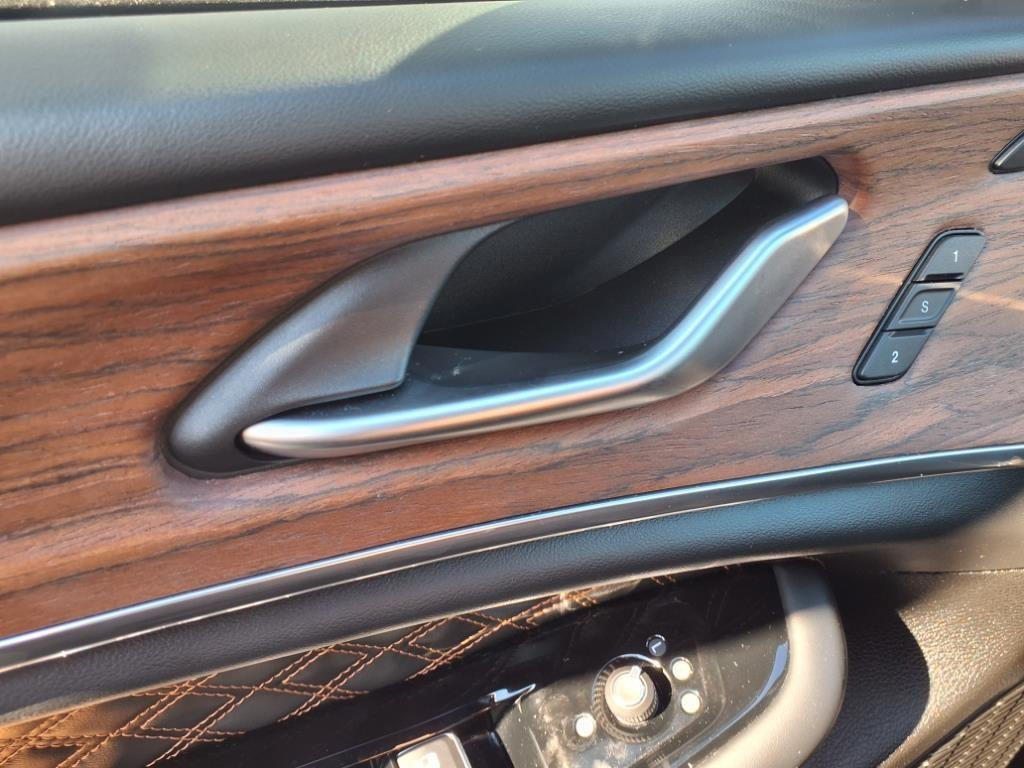 used 2023 Jeep Grand Cherokee L car, priced at $43,953