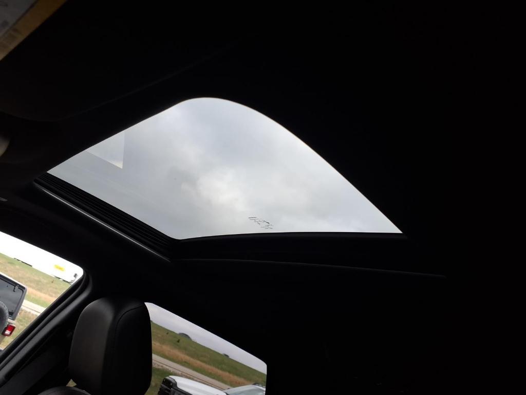 used 2025 Dodge Durango car, priced at $38,374