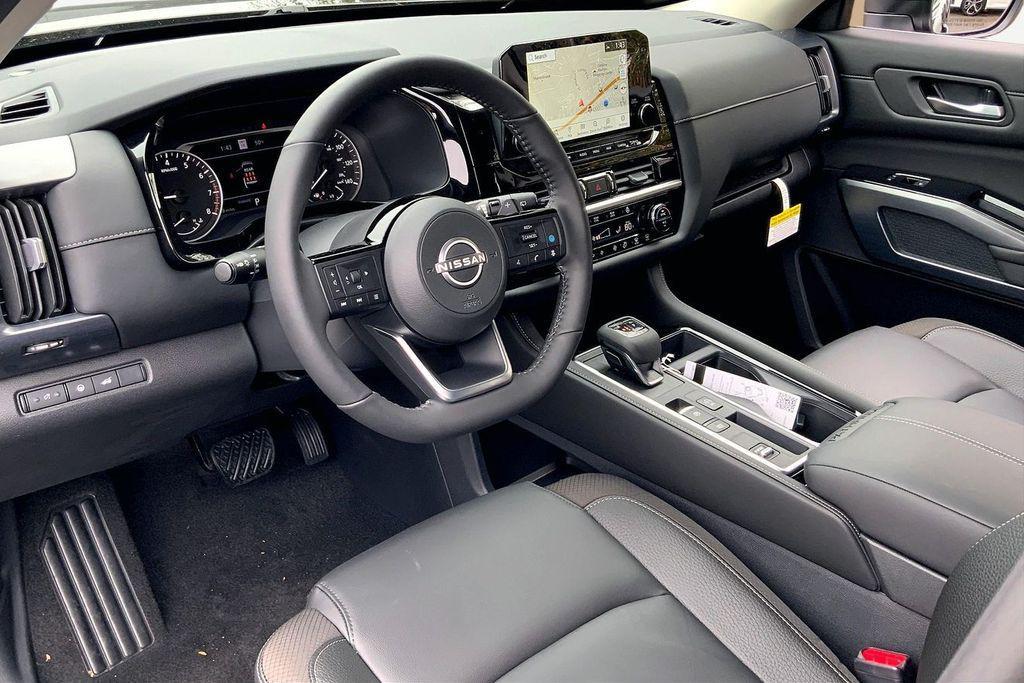 new 2025 Nissan Pathfinder car, priced at $34,860