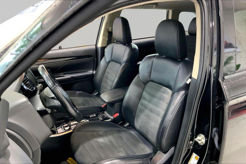 used 2020 Mitsubishi Outlander car, priced at $17,398