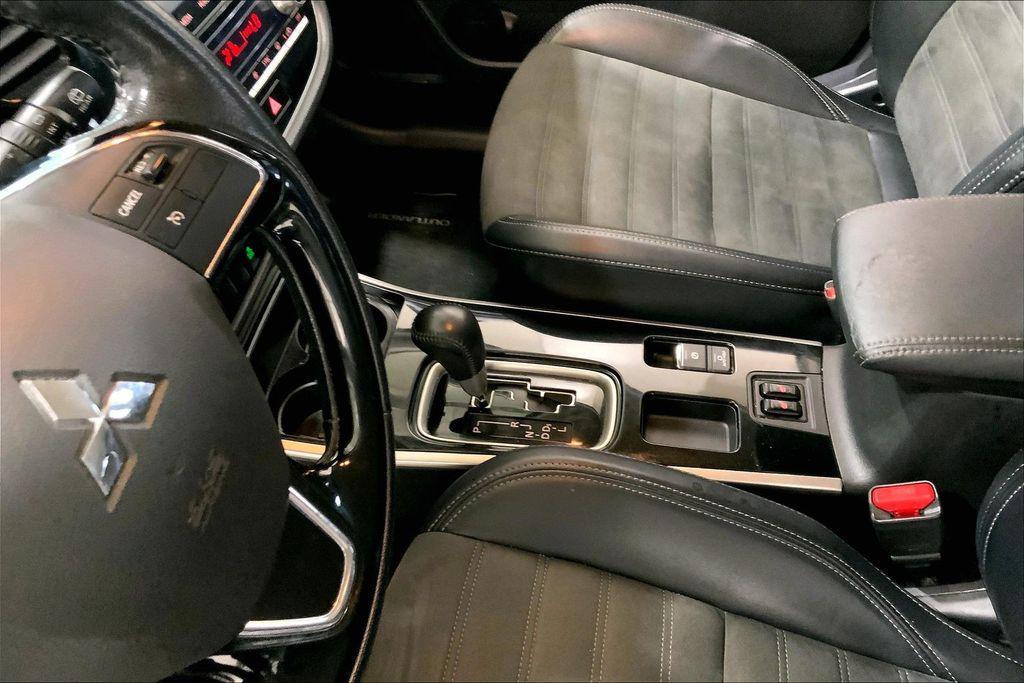 used 2020 Mitsubishi Outlander car, priced at $17,398