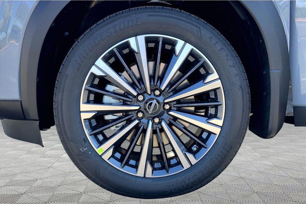 new 2026 Nissan Pathfinder car, priced at $46,484