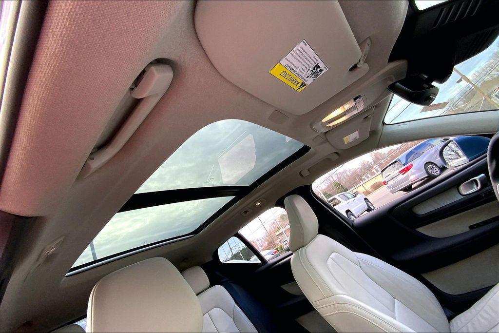 used 2023 Volvo XC40 car, priced at $26,543