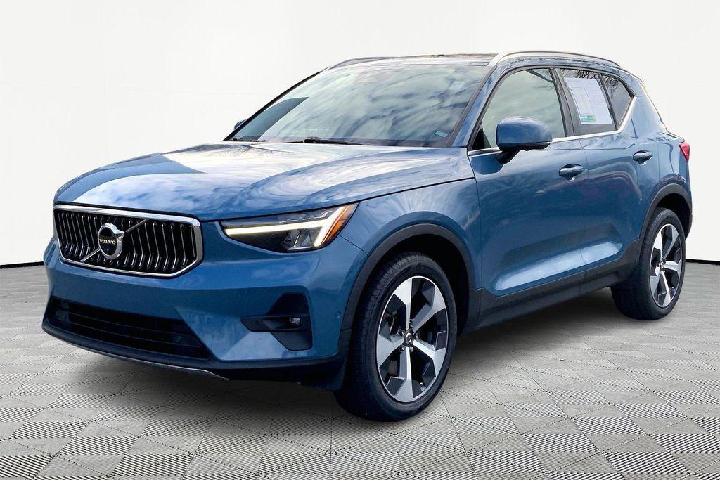 used 2023 Volvo XC40 car, priced at $26,543