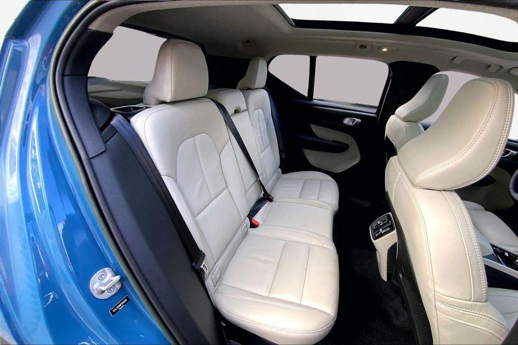used 2023 Volvo XC40 car, priced at $26,543