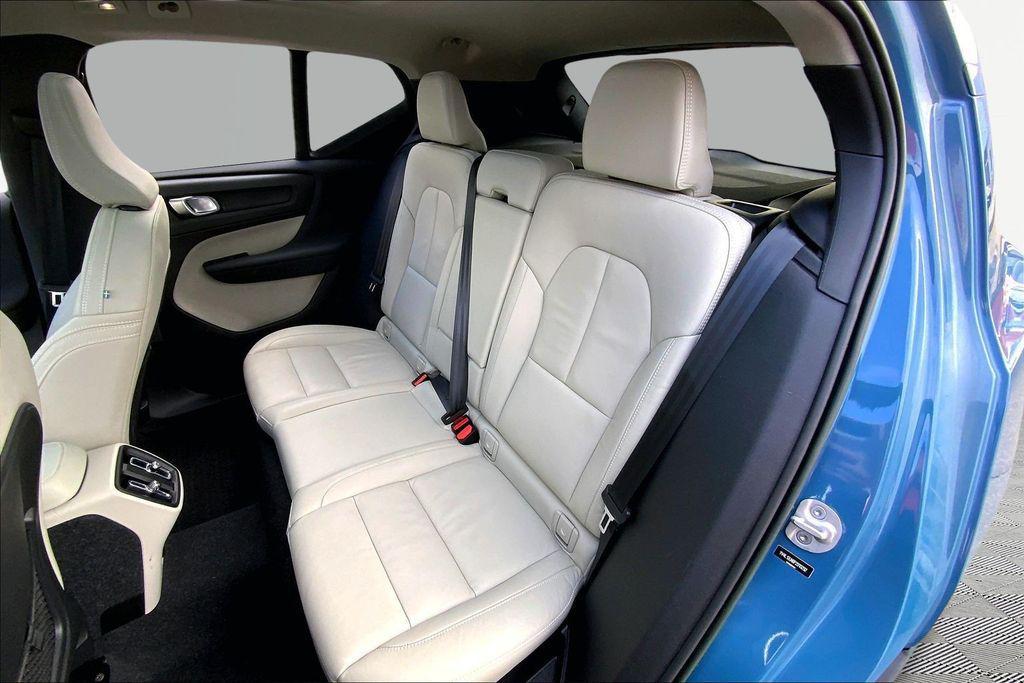 used 2023 Volvo XC40 car, priced at $26,543