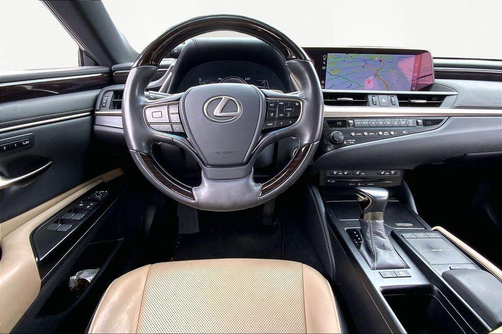 used 2020 Lexus ES 300h car, priced at $27,982