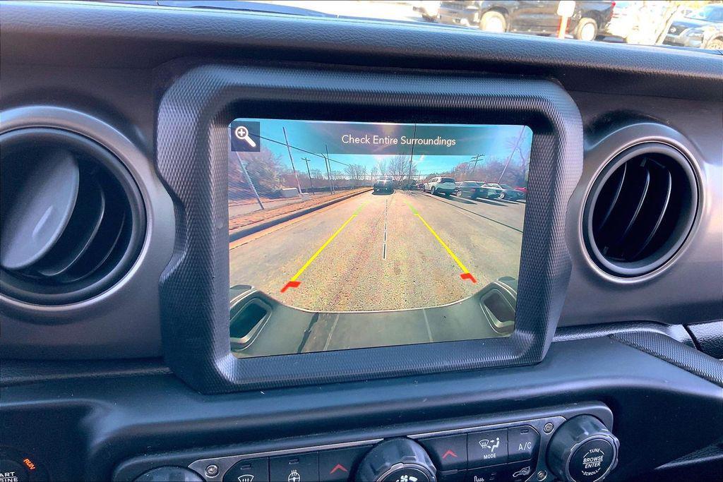 used 2021 Jeep Gladiator car, priced at $28,290