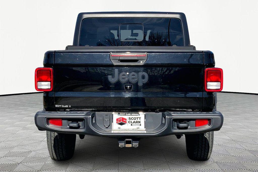 used 2021 Jeep Gladiator car, priced at $28,290
