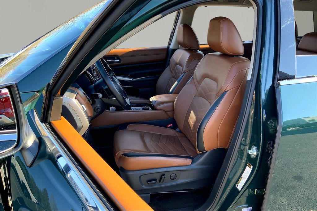 used 2024 Nissan Pathfinder car, priced at $39,742