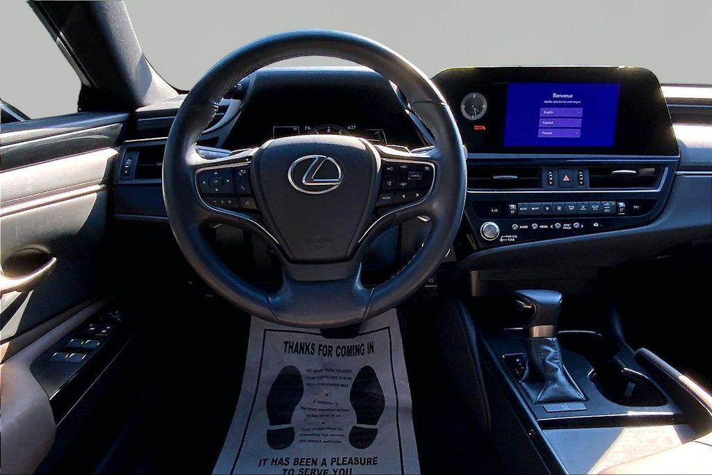 used 2023 Lexus ES 350 car, priced at $41,000