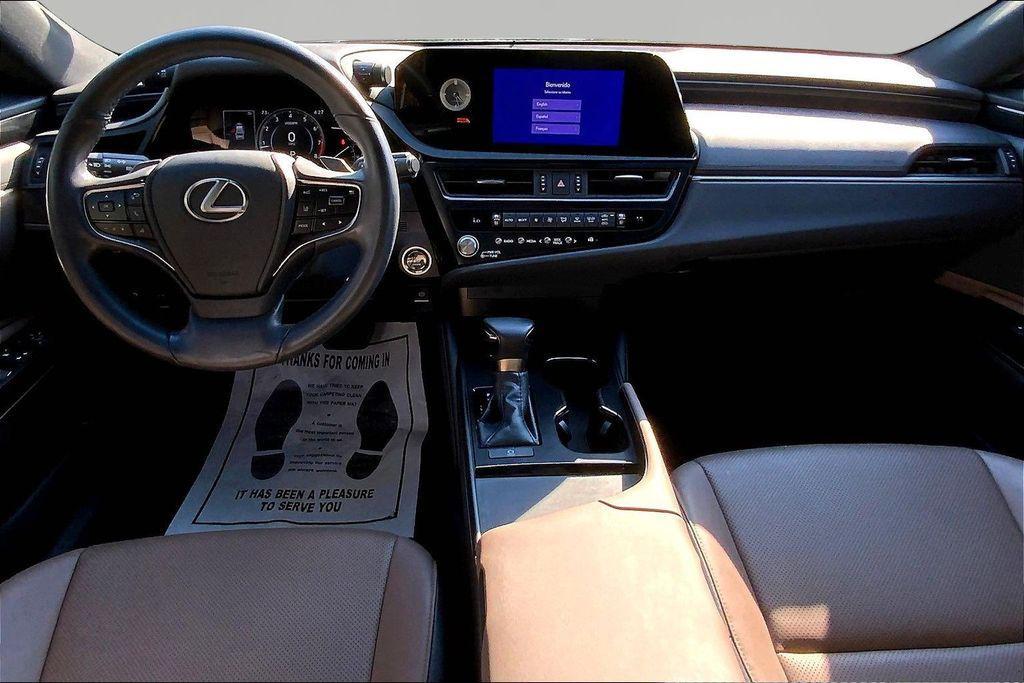 used 2023 Lexus ES 350 car, priced at $41,000