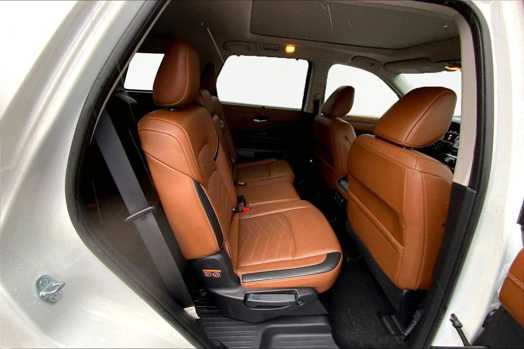 used 2022 Nissan Pathfinder car, priced at $34,419