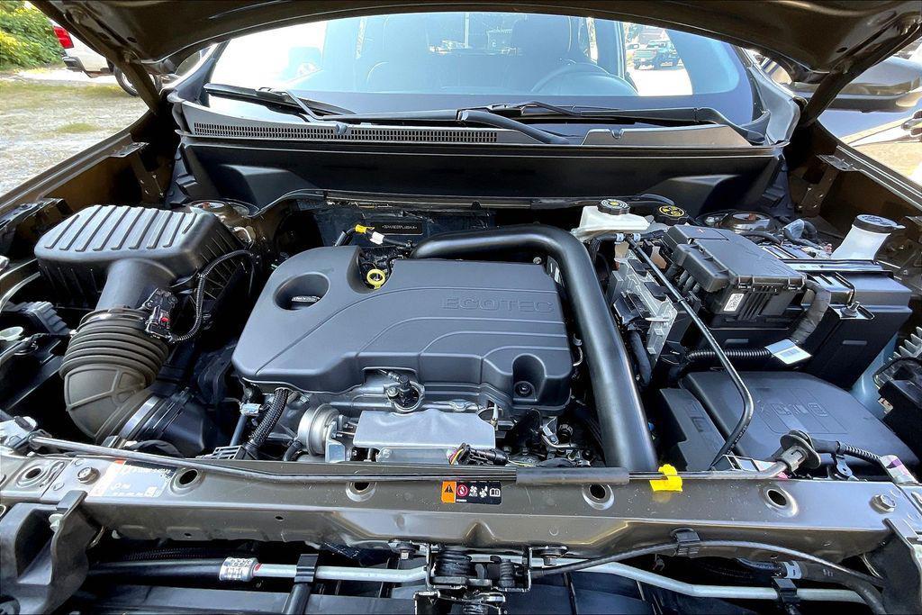 used 2023 Chevrolet Equinox car, priced at $20,563