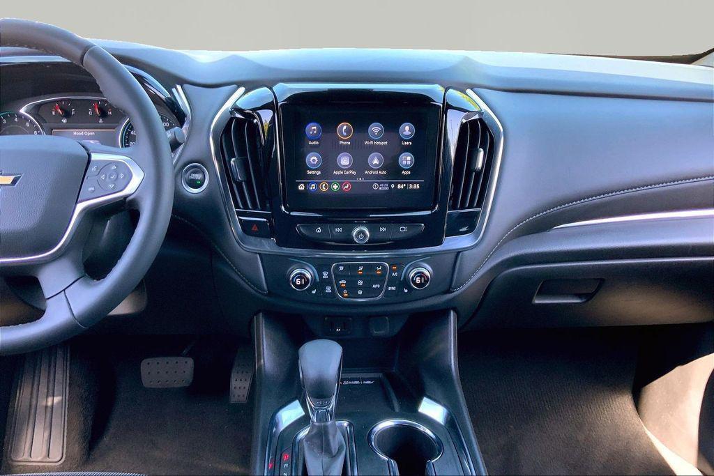 used 2023 Chevrolet Traverse car, priced at $32,457