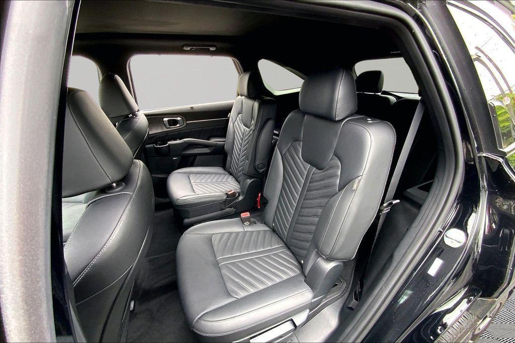 used 2025 Kia Sorento car, priced at $40,898