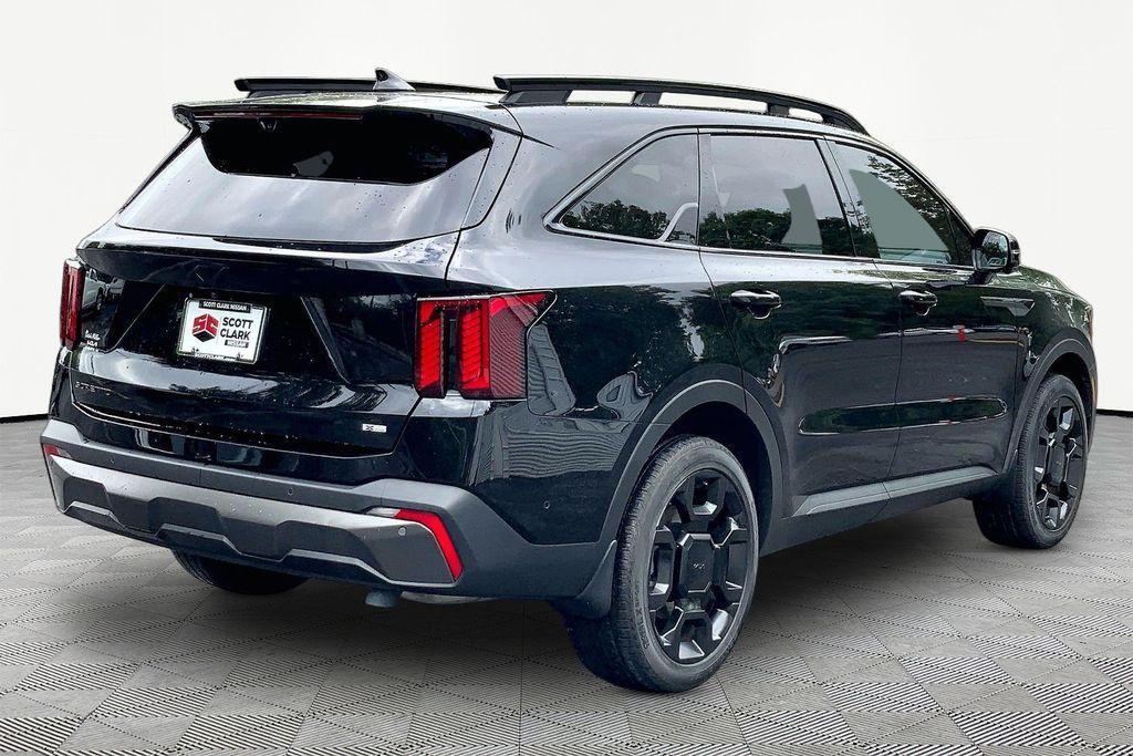used 2025 Kia Sorento car, priced at $40,898