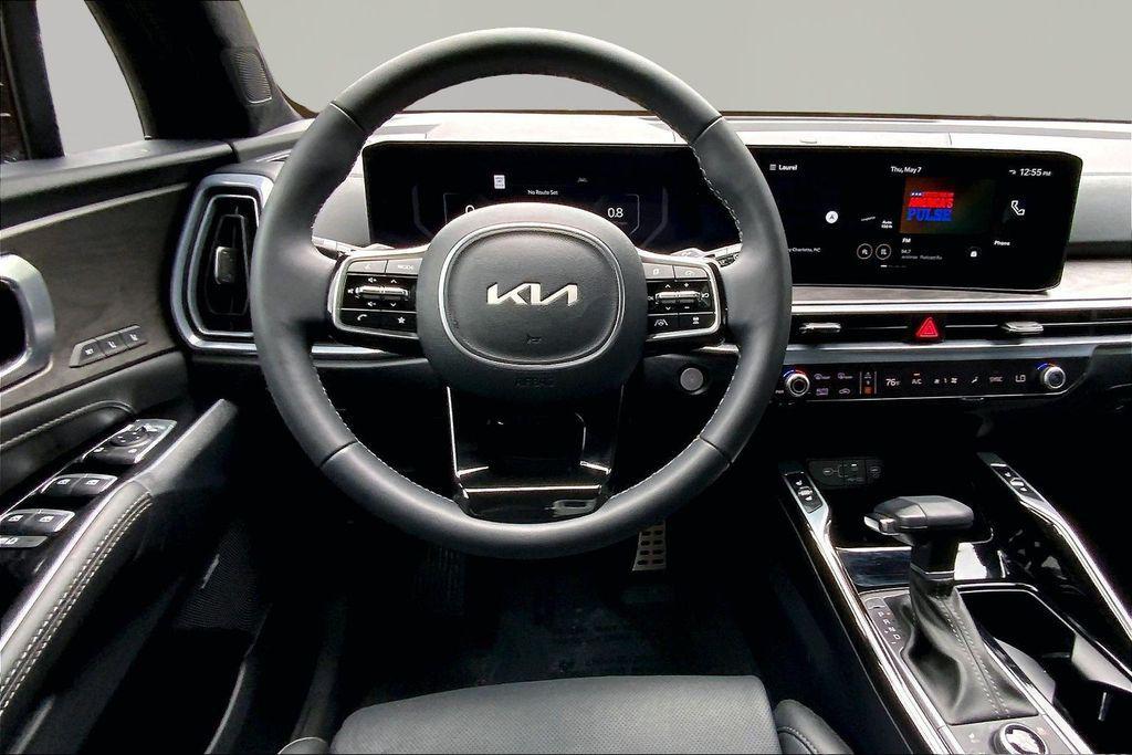 used 2025 Kia Sorento car, priced at $40,898