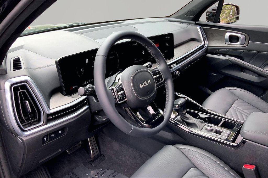 used 2025 Kia Sorento car, priced at $40,898