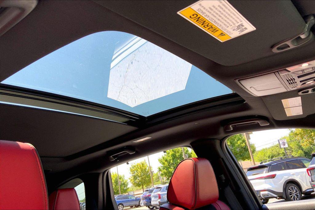 used 2024 Acura MDX car, priced at $45,897