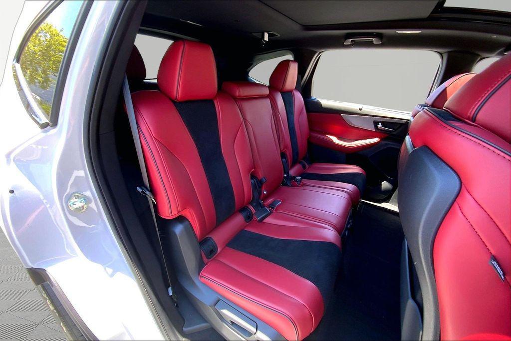used 2024 Acura MDX car, priced at $45,897