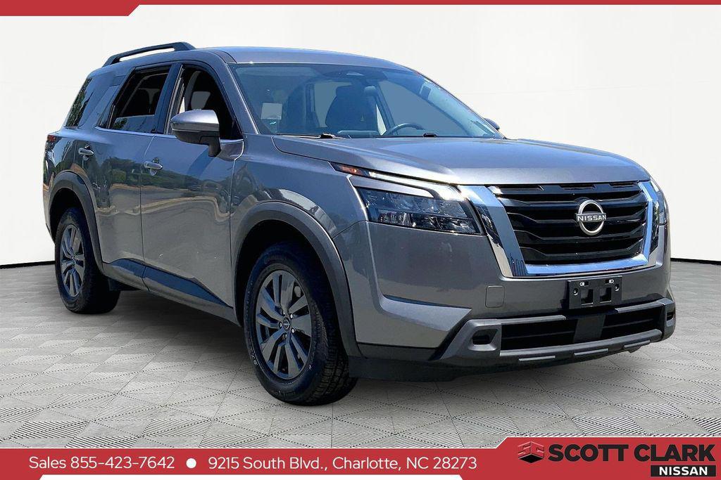 used 2025 Nissan Pathfinder car, priced at $32,897