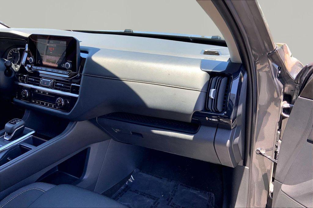 used 2025 Nissan Pathfinder car, priced at $32,897