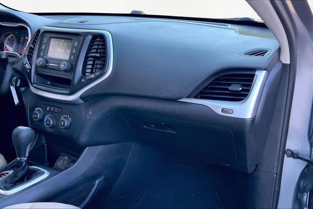 used 2017 Jeep Cherokee car, priced at $9,999