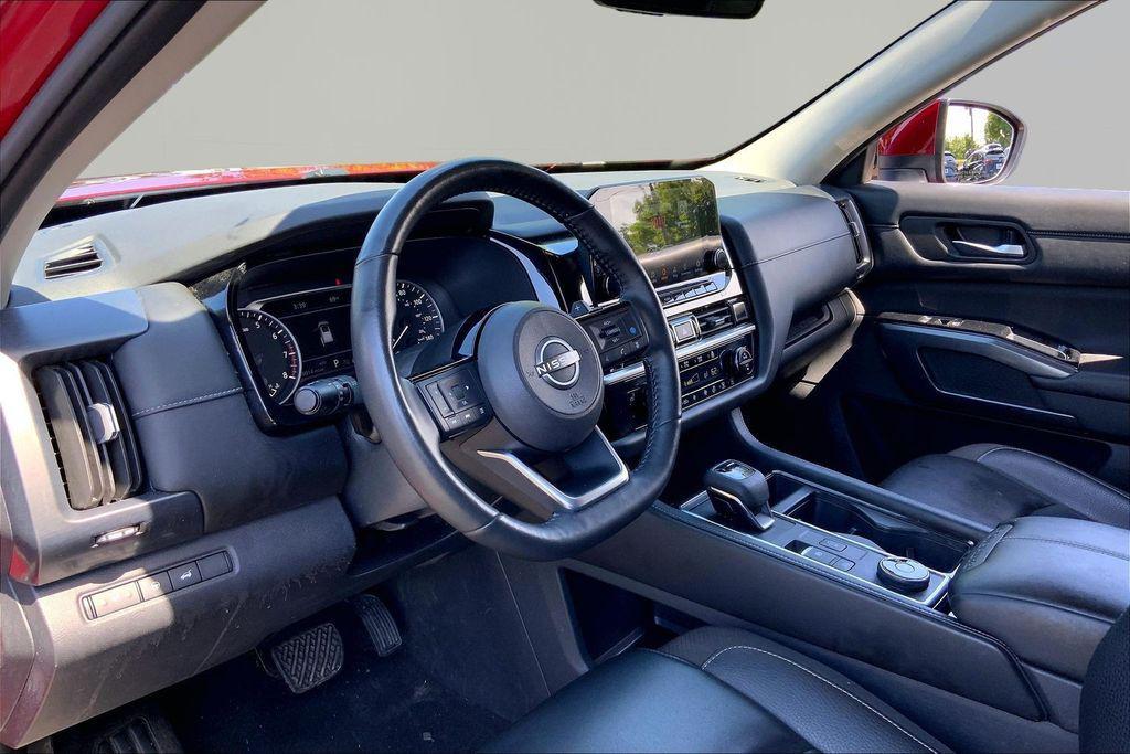 used 2023 Nissan Pathfinder car, priced at $34,498