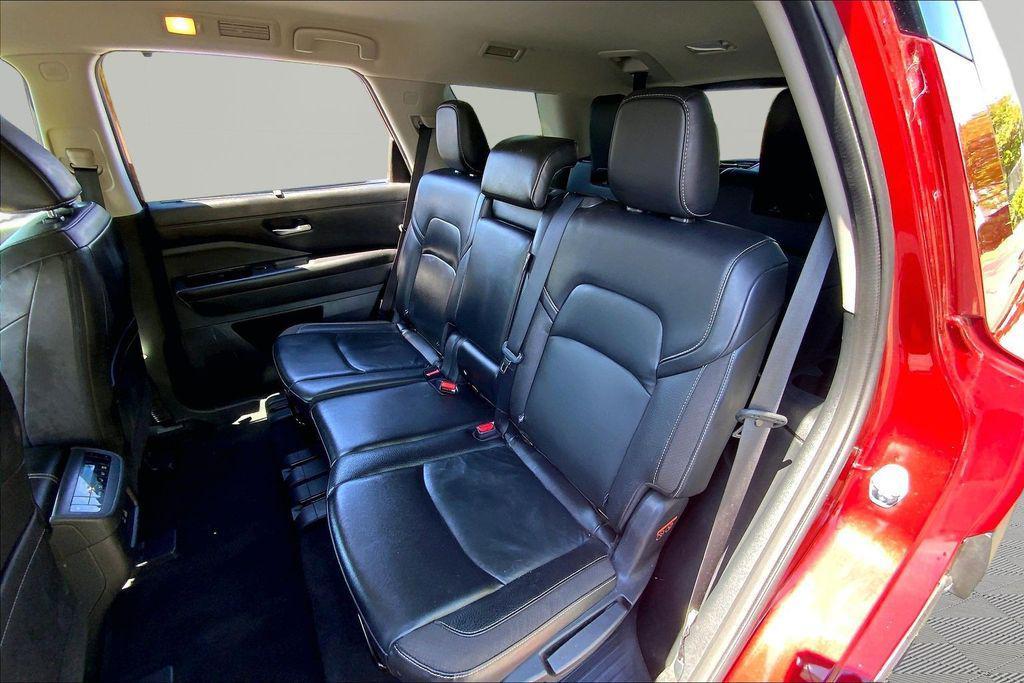 used 2023 Nissan Pathfinder car, priced at $34,498