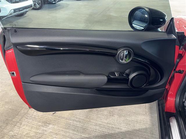used 2021 MINI Hardtop car, priced at $20,314