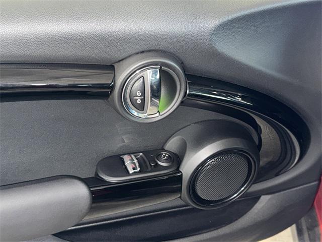 used 2021 MINI Hardtop car, priced at $20,314