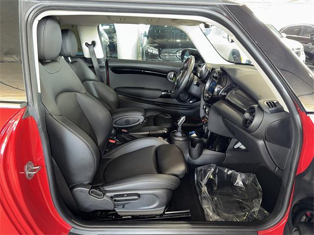 used 2021 MINI Hardtop car, priced at $20,314
