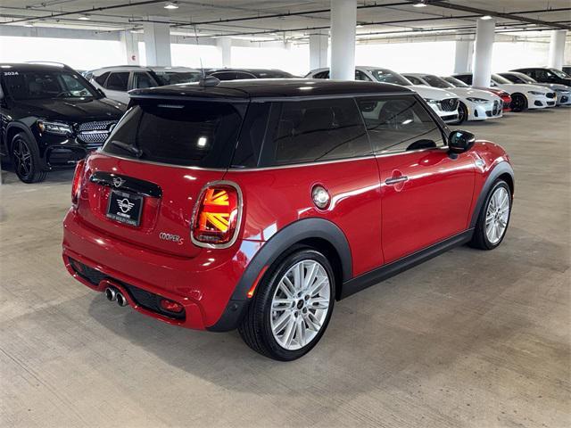 used 2021 MINI Hardtop car, priced at $20,314