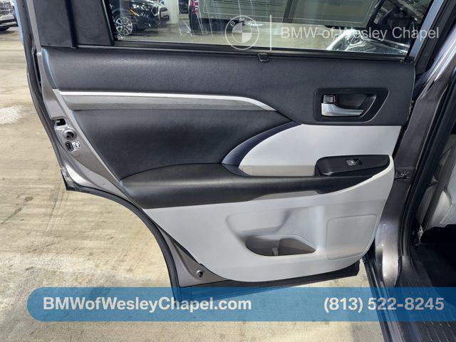 used 2019 Toyota Highlander car, priced at $22,323